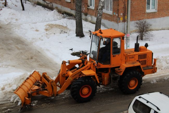 Коммунальщики Киреевского района ликвидируют последствия снегопада