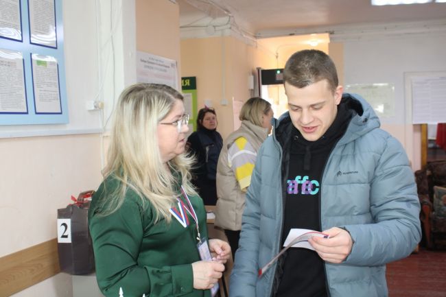 Студент из Киреевска впервые проголосовал на выборах