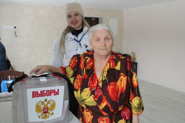 Ветеран труда из Киреевска проголосовала на дому