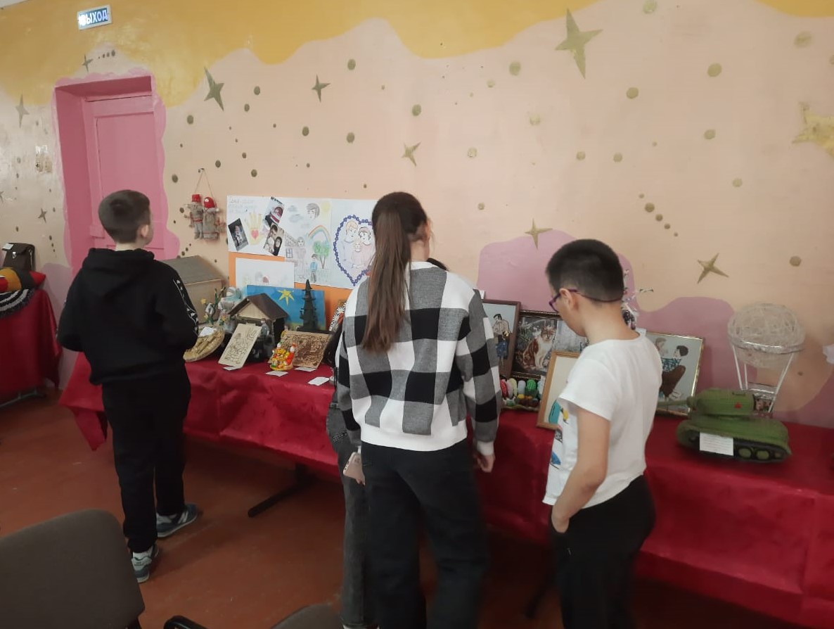 диктант куница. таблица петька на даче 5 класс. краткий пересказ петька на даче. план по рассказу петька на даче. произведение петька на даче.