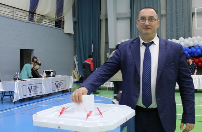Глава администрации Заокского района Александр Атаянц принял участие в голосовании