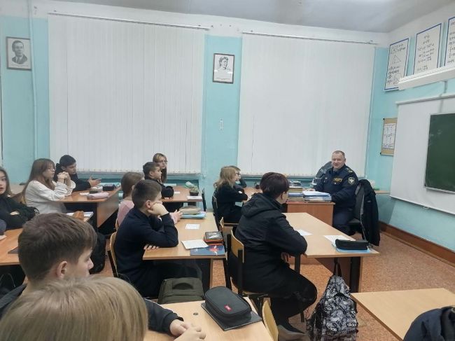 Алексинским школьникам напомнили об ответственности при совершении диверсий