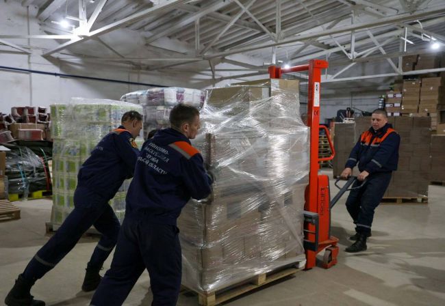 По поручению губернатора в Оренбургскую область отправили гуманитарную помощь