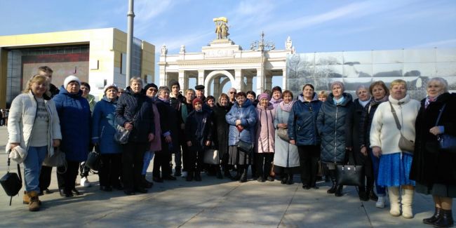 Участники проекта «Рисуем, чтобы жить» посетили Международную выставку-форум «Россия»