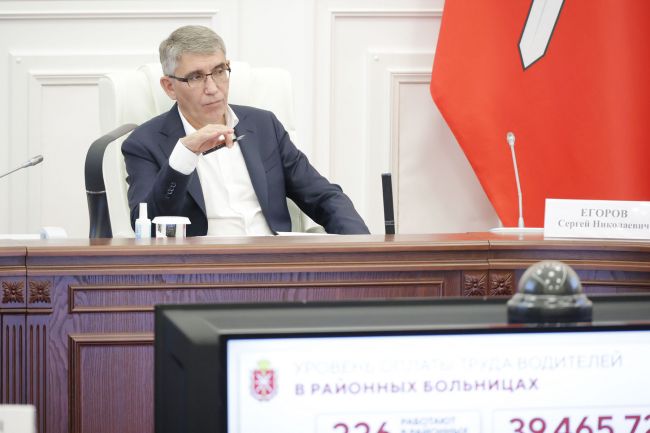 Дмитрий Миляев поручил ввести дополнительные меры поддержки медиков