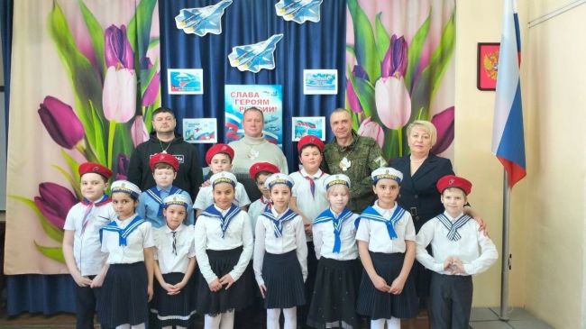 Патриоты Борисовской школы чествовали ветеранов боевых действий