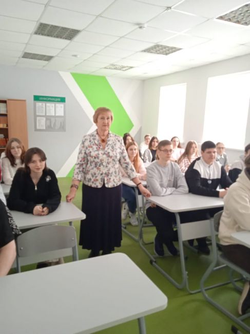 Алексинским студентам рассказали о помощи участникам СВО