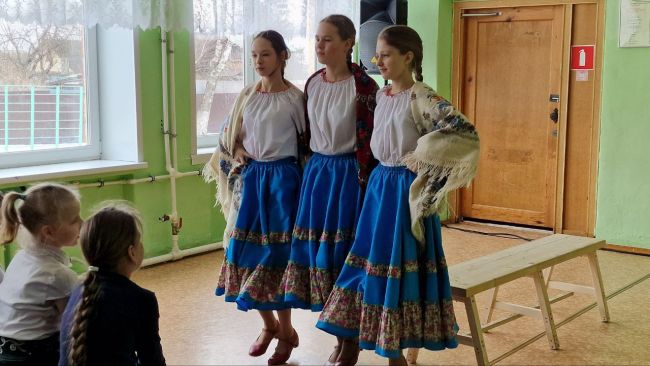 В Новогуровском прошел концерт ко Дню работника культуры