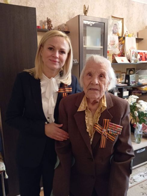 Олеся Незнанова навестила ветерана Великой Отечественной войны
