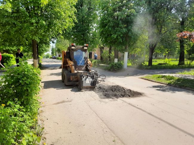 В Новогуровском начали делать ремонт дорог