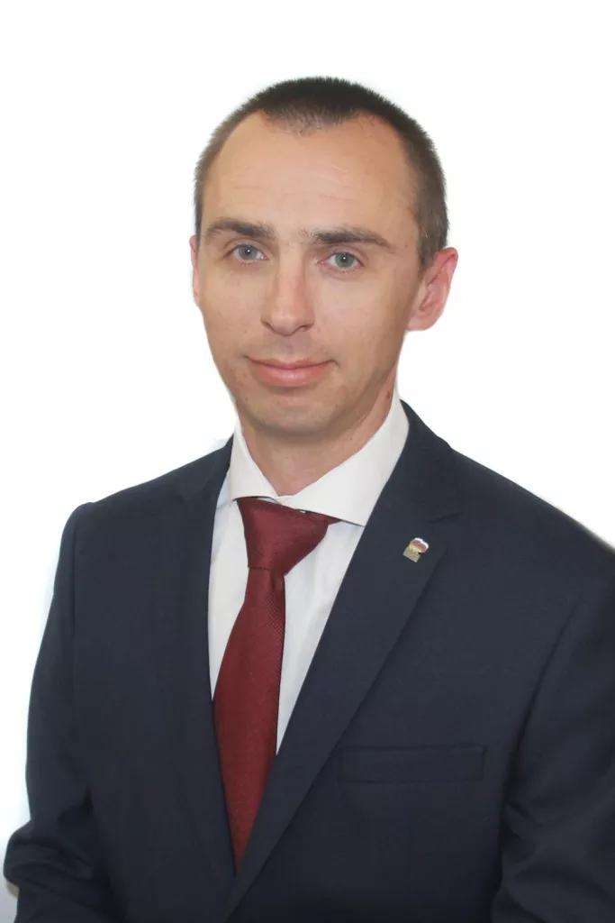 В Алексине представили нового и.о. главврача