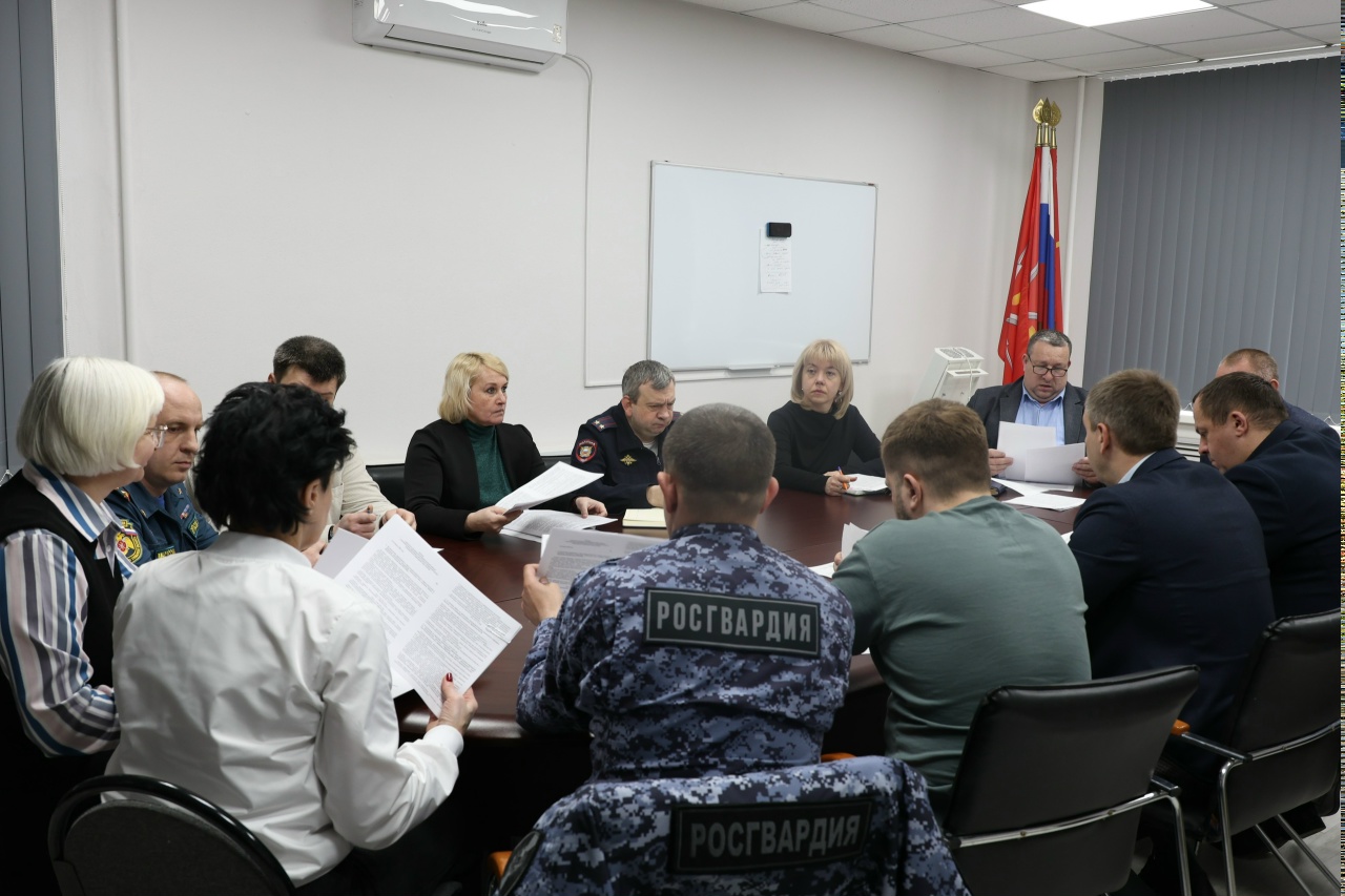 В Алексине прошло заседание антитеррористической комиссии В Алексине прошло заседание антитеррористической комиссии