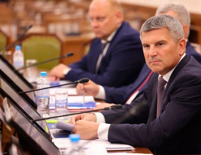 Игорь Маковский доложил министру энергетики о повышении надежности электроснабжения в приграничье