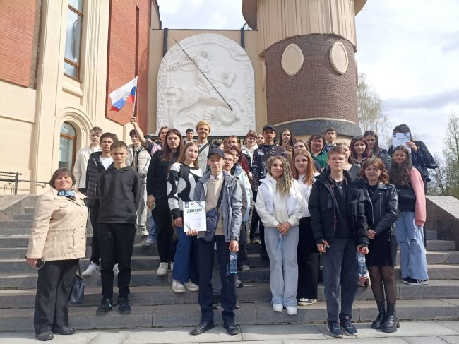 Ученики Арсеньевской школы приняли участие в Проекте музея Победы для Тульской области и посетили музей Г.К. Жукова