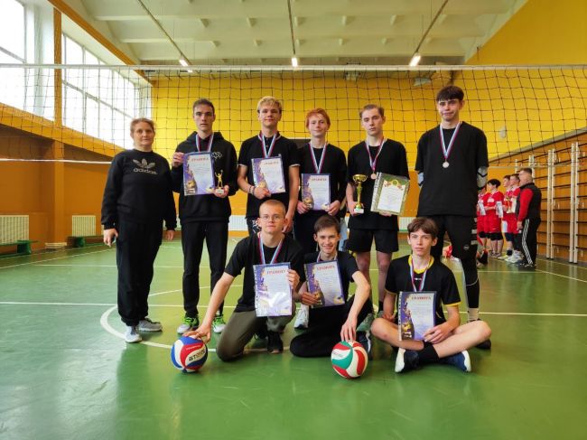 В Арсеньево прошел межмуниципальный турнир по волейболу