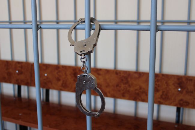 Двое жителей Узловского района осуждены за незаконное проникновение в жилище