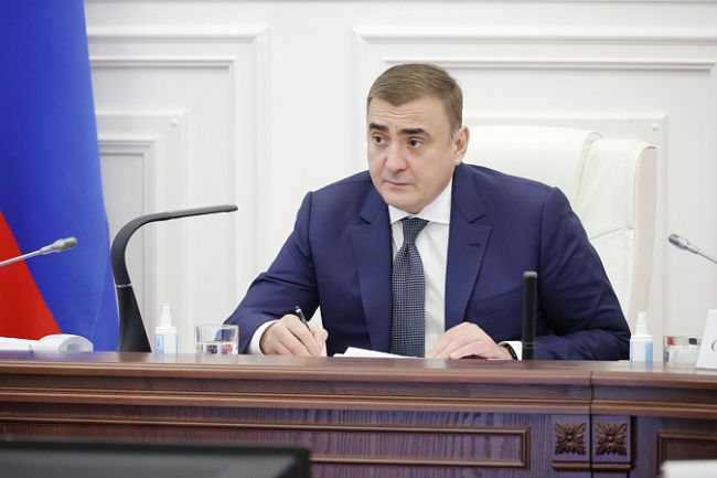 Алексей Дюмин рассмотрел обращения жителей области Алексей Дюмин рассмотрел обращения жителей области