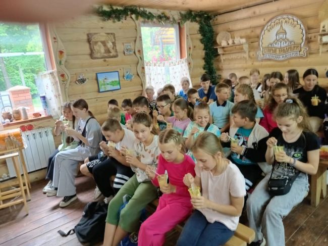 Воспитанники пришкольного лагеря  Чебурашка  посетили музей пастилы  Старые традиции