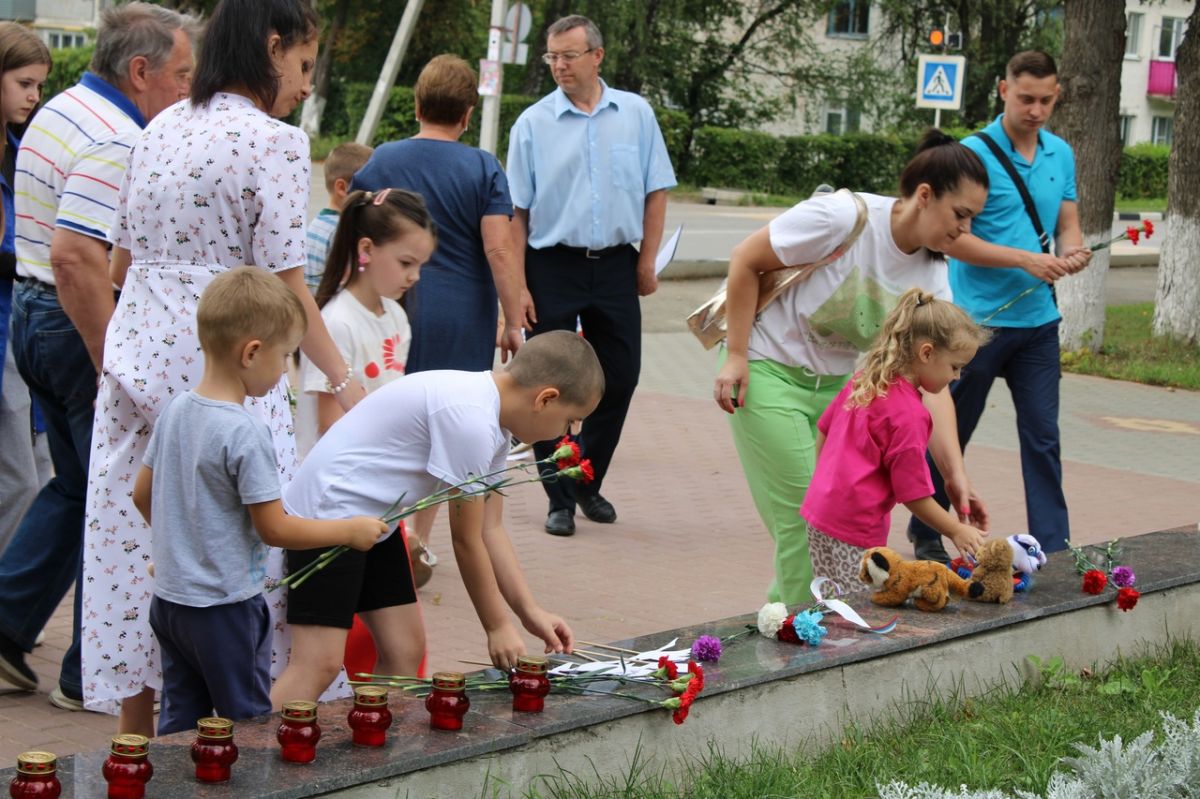 В Арсеньево прошла Акция скорби в память о погибших детях Донбасса