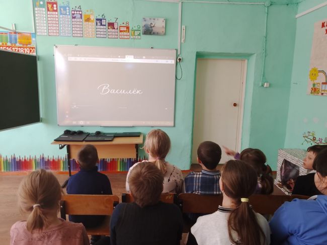 Учащиеся Ясенковской школы посмотрели фильм «Василёк», снятый по проекту «Киноуроки в школах России»
