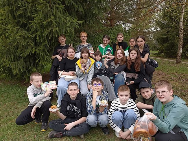 Пятиклассники Арсеньевской школы посетили Парк Птиц