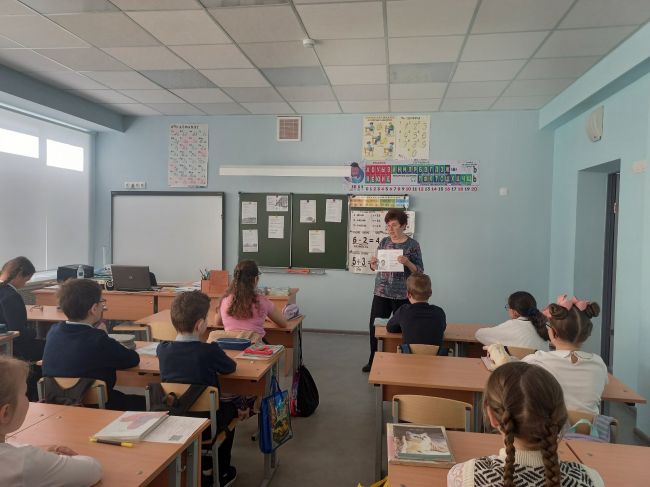 В Арсеньевской школе, традиционно началась с «Разговоров о важном»