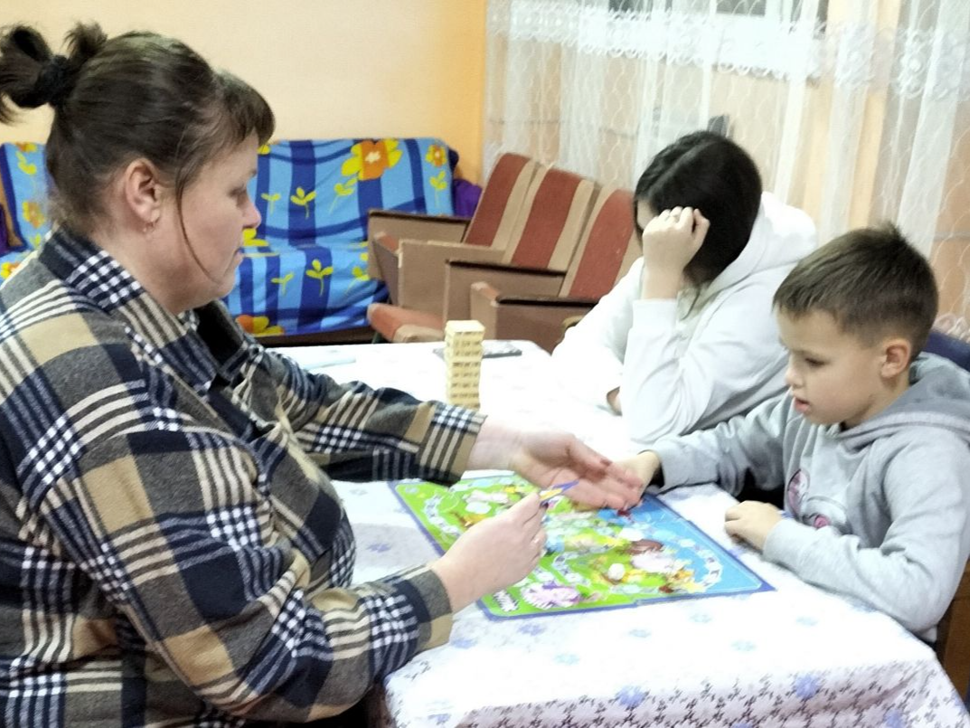 В Бобровском клубе прошёл вечер настольных игр «Игротека на столе» В Бобровском клубе прошёл вечер настольных игр «Игротека на столе»
