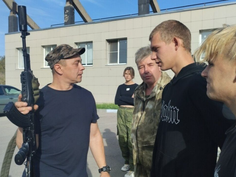 Новогуровские ветераны «Боевого братства» провели очередной урок мужества