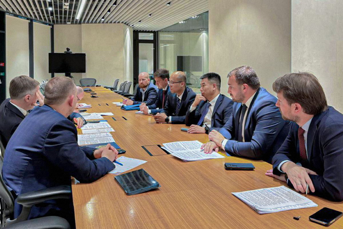 Михаил Пантелеев и Альберт Каримов обсудили перспективы развития отрасли автомобилестроения в Тульской области Михаил Пантелеев и Альберт Каримов обсудили перспективы развития отрасли автомобилестроения в Тульской области