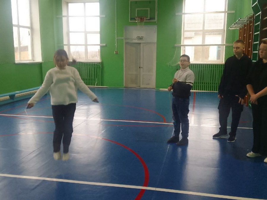 В  с.Кузьменки прошла квест - игра  Веселый день здоровья