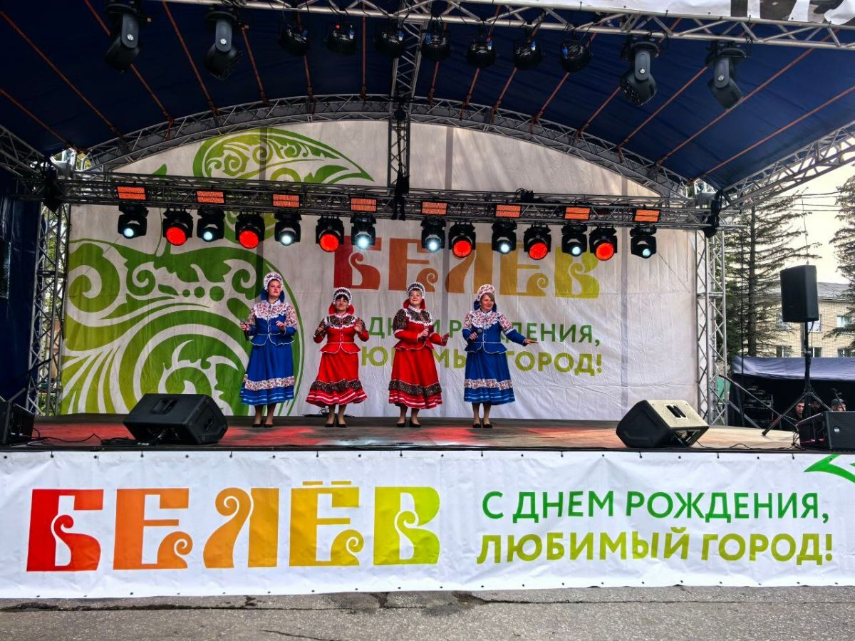 Арсеньевские артисты радуют музыкой и настроением