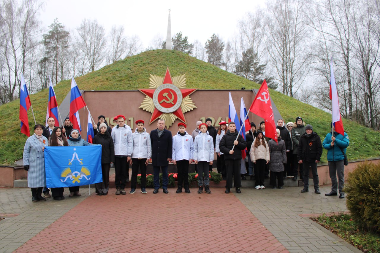 День Неизвестного солдата: Арсеньевцы почтили память героев