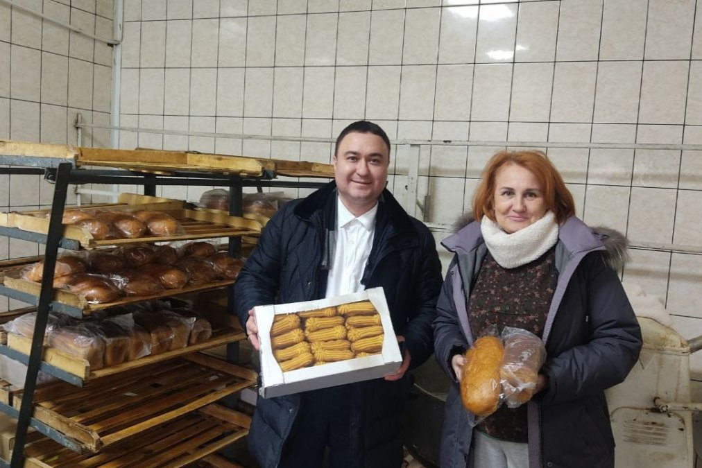 Владимир Суворов посетил Арсеньевский хлебокомбинат