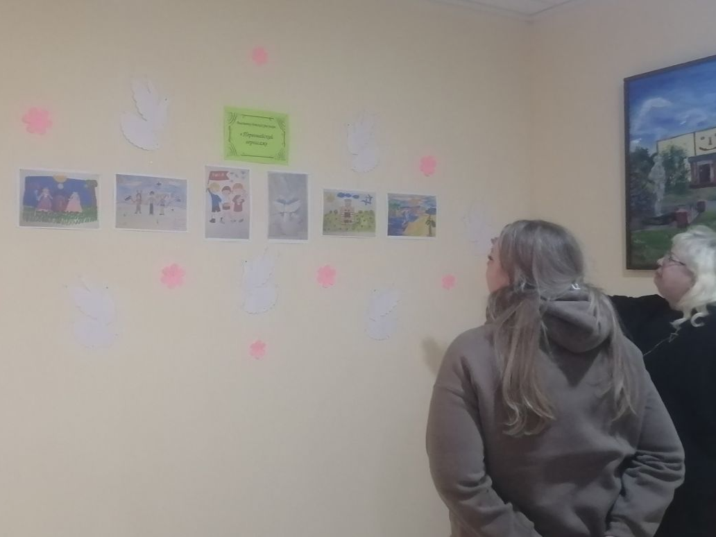 Первомайский вернисаж: Праздник искусства в п. Центральный