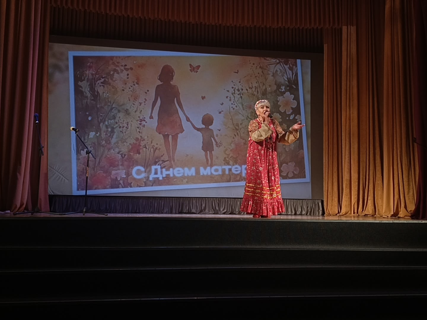 Артисты Славного посетили Чернь с творческим визитом Артисты Славного посетили Чернь с творческим визитом