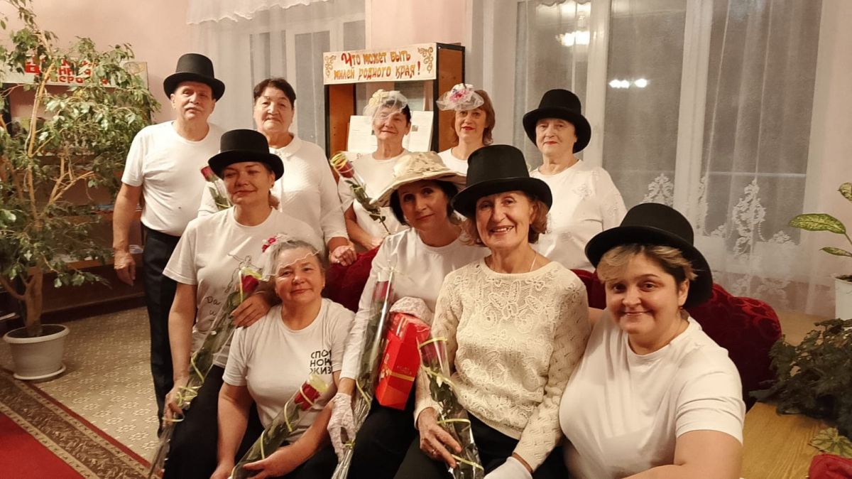 В Арсеньевской библиотеке прошёл читакль-бал «АПЧехов. Смех, который лечит» В Арсеньевской библиотеке прошёл читакль-бал «АПЧехов. Смех, который лечит»