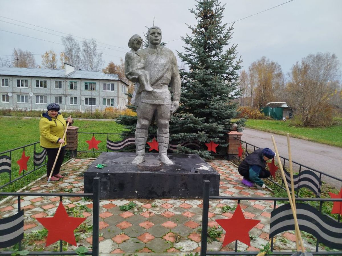 В поселке Центральный прошла акция Вахта памяти В поселке Центральный прошла акция Вахта памяти