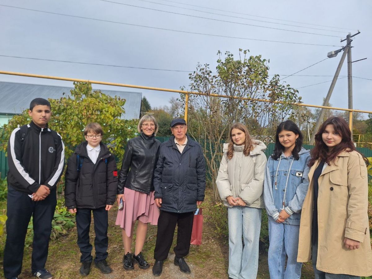 Волонтёры школьного отряда Импульс , активисты Движения Первых присоединились к акции Спасибо, учитель! Волонтёры школьного отряда Импульс , активисты Движения Первых присоединились к акции Спасибо, учитель!