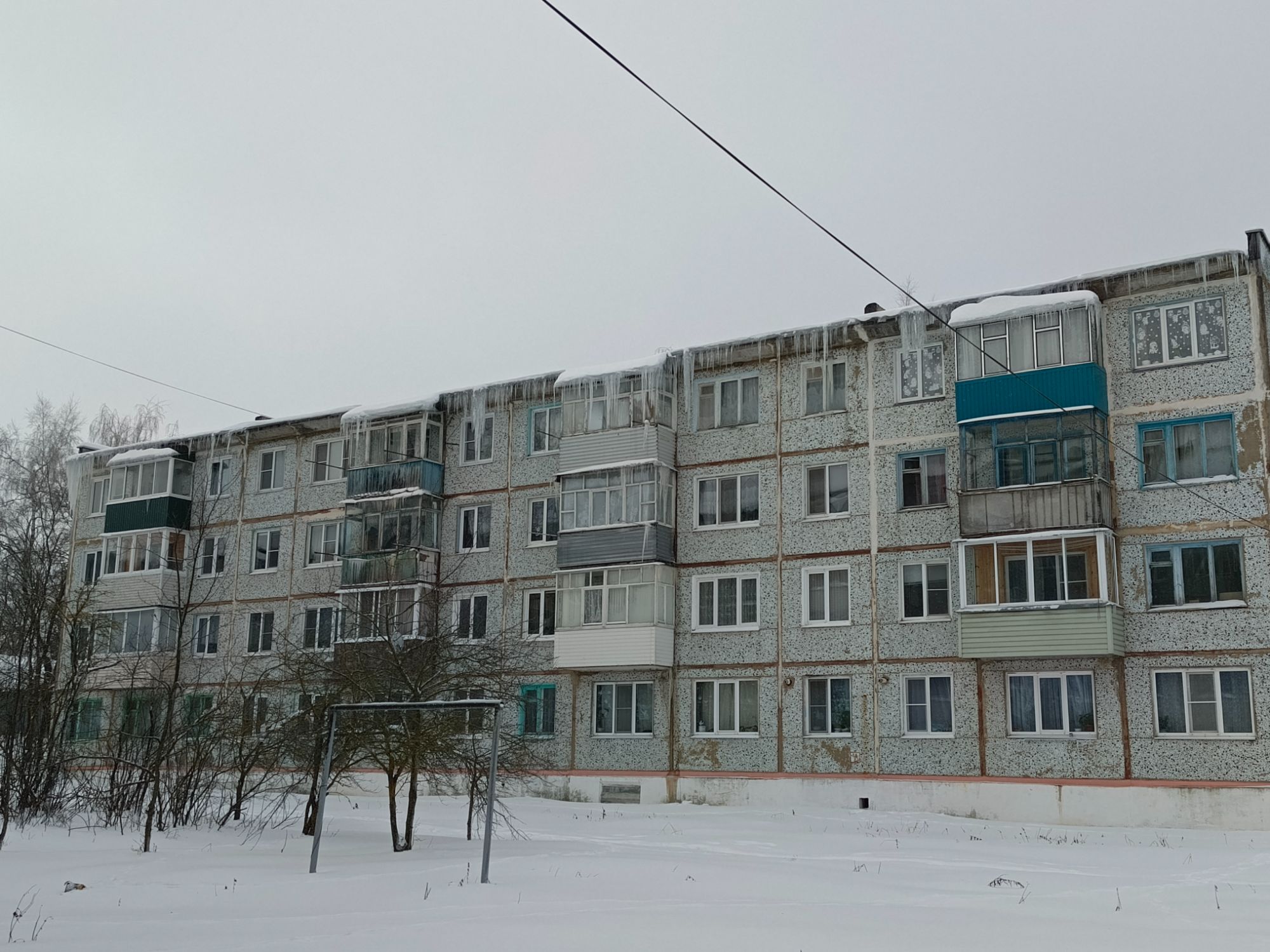 Кто в Арсеньевском районе отвечает за сосульки?