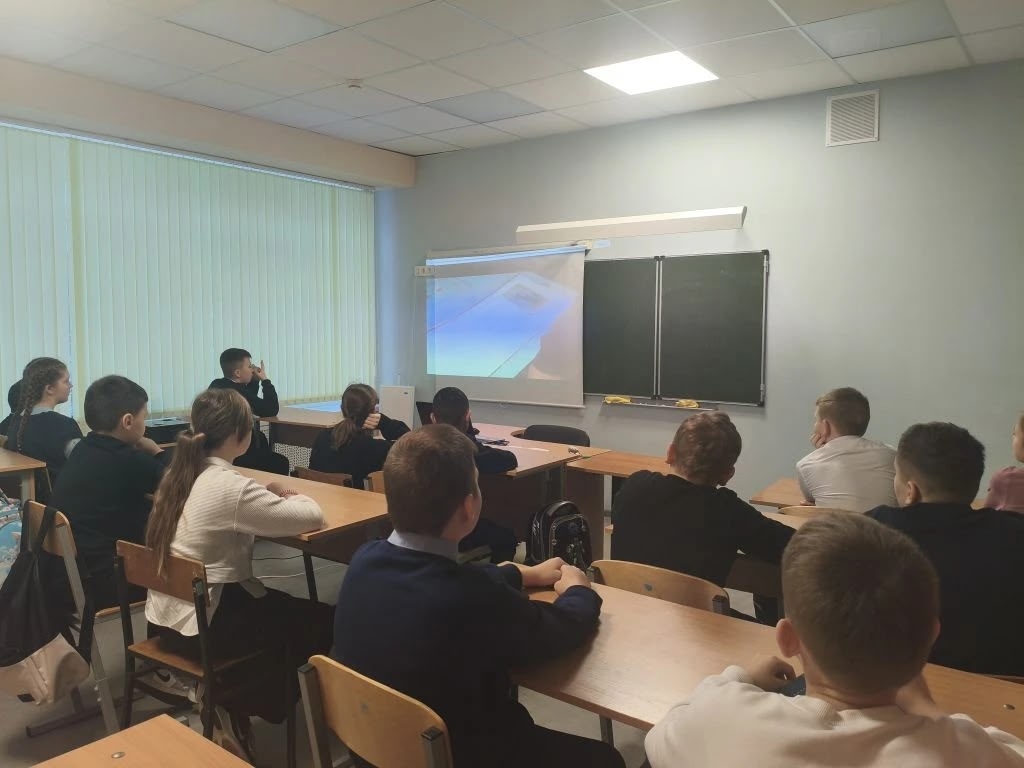 Учащиеся Арсеньевской школы присоединились к акции «Музейное дело» в честь 170-летия Третьяковской галереи