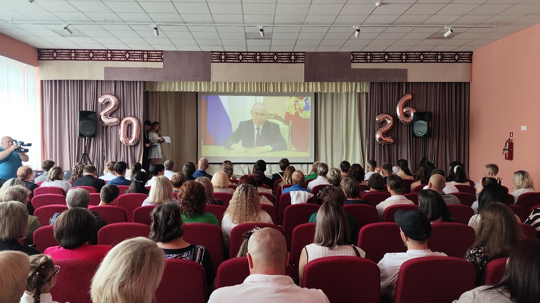 В регионе прошли выпускные вечера В регионе прошли выпускные вечера