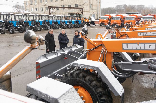 35 единиц новой снегоуборочной техники передали муниципалитетам