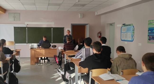 Для старшеклассников Арсеньевской школы организован открытый урок профориентации