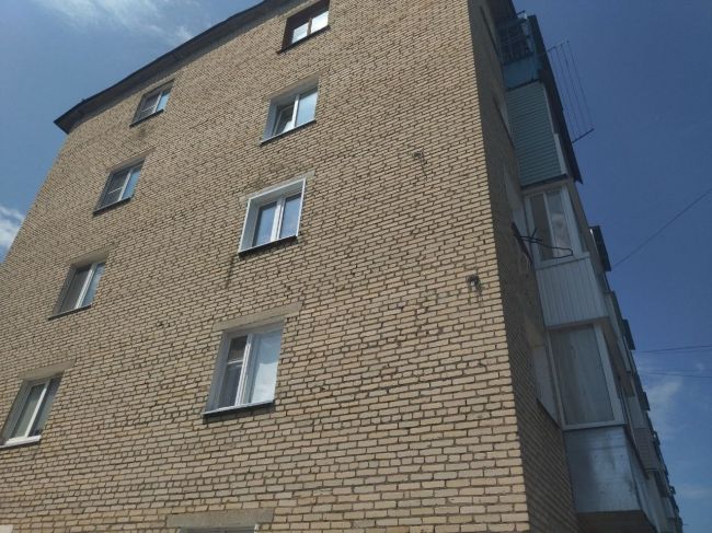 Родители, оградите детей от открытых окон!