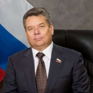 Николай Воробьев поздравил жителей региона с Днем Государственного флага России!