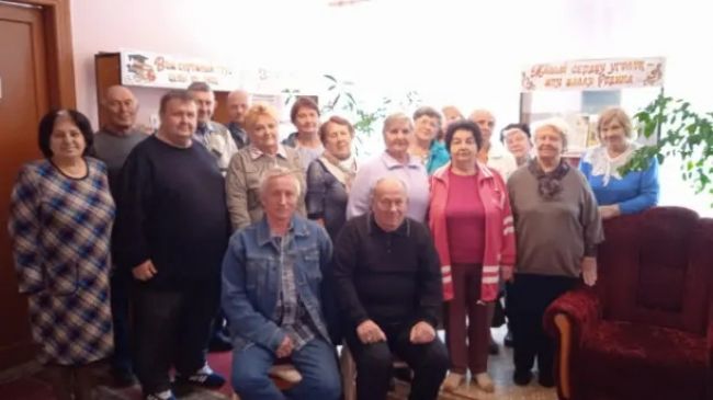 В Арсеньевской  библиотеке прошел вечер памяти «Салют и слава годовщине навеки памятного дня!»
