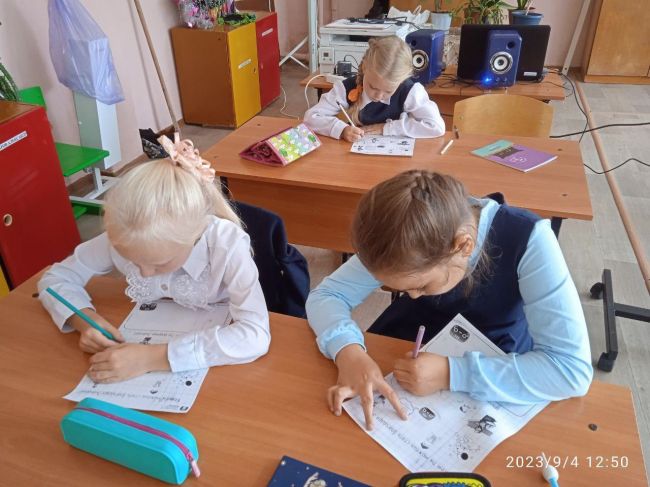 В  Пристанционной школе неделя началась  с «Разговоров о важном»