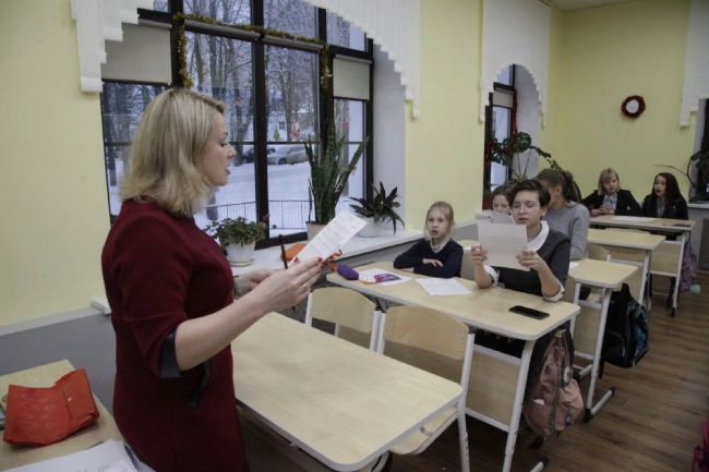 К старту учебного года учителя и школьники получат новые функции в Сферуме