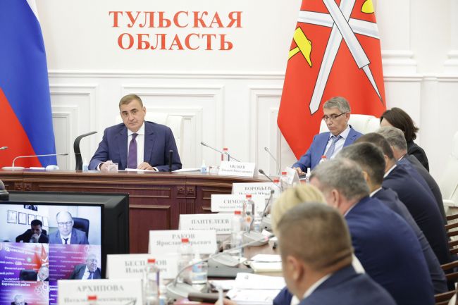 Алексей Дюмин рассмотрел обращения граждан