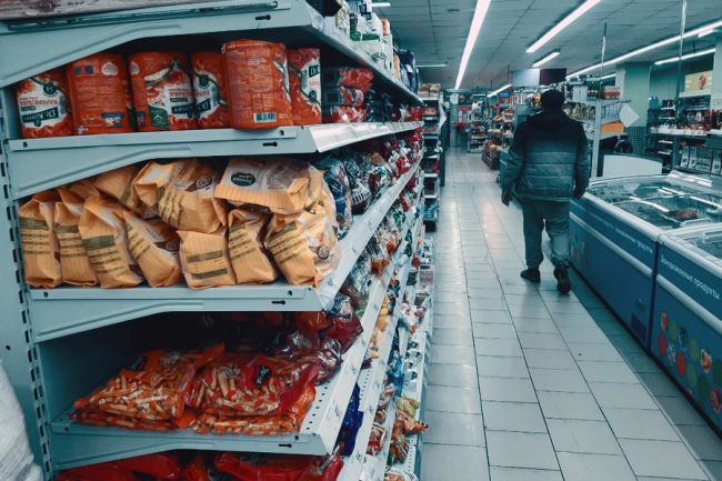 «Опасная еда»: какие продукты из магазинов могут содержать вирусы и вредные бактерии